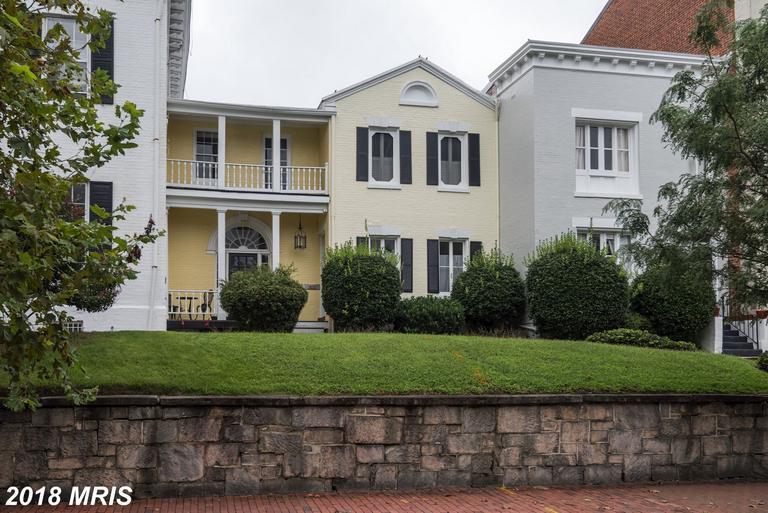 3239 N Street - Photo 1