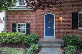5012 45TH Street - Photo 1