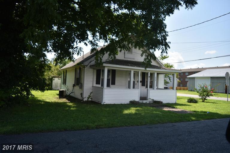 880 Park Lane - Photo 1