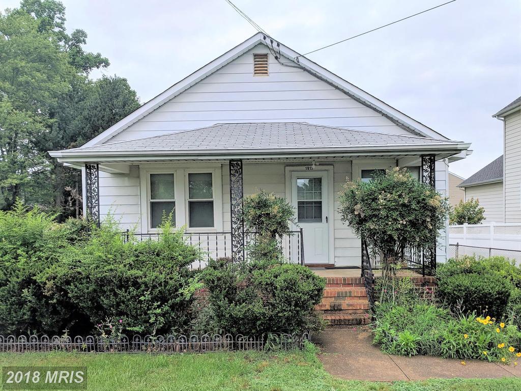 1912 Lafayette Boulevard - Photo 1