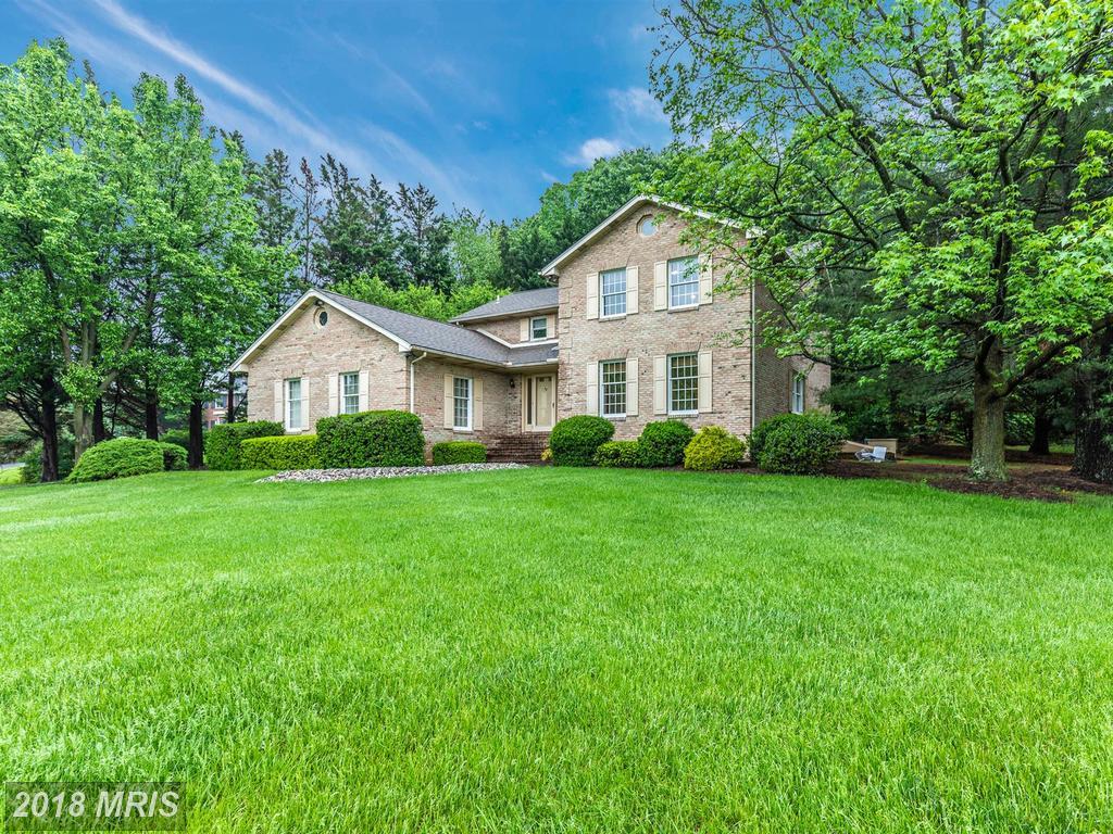 5221 Fairgreene Way - Photo 1