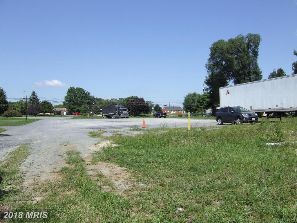 2596 Martinsburg Pike - Photo 1