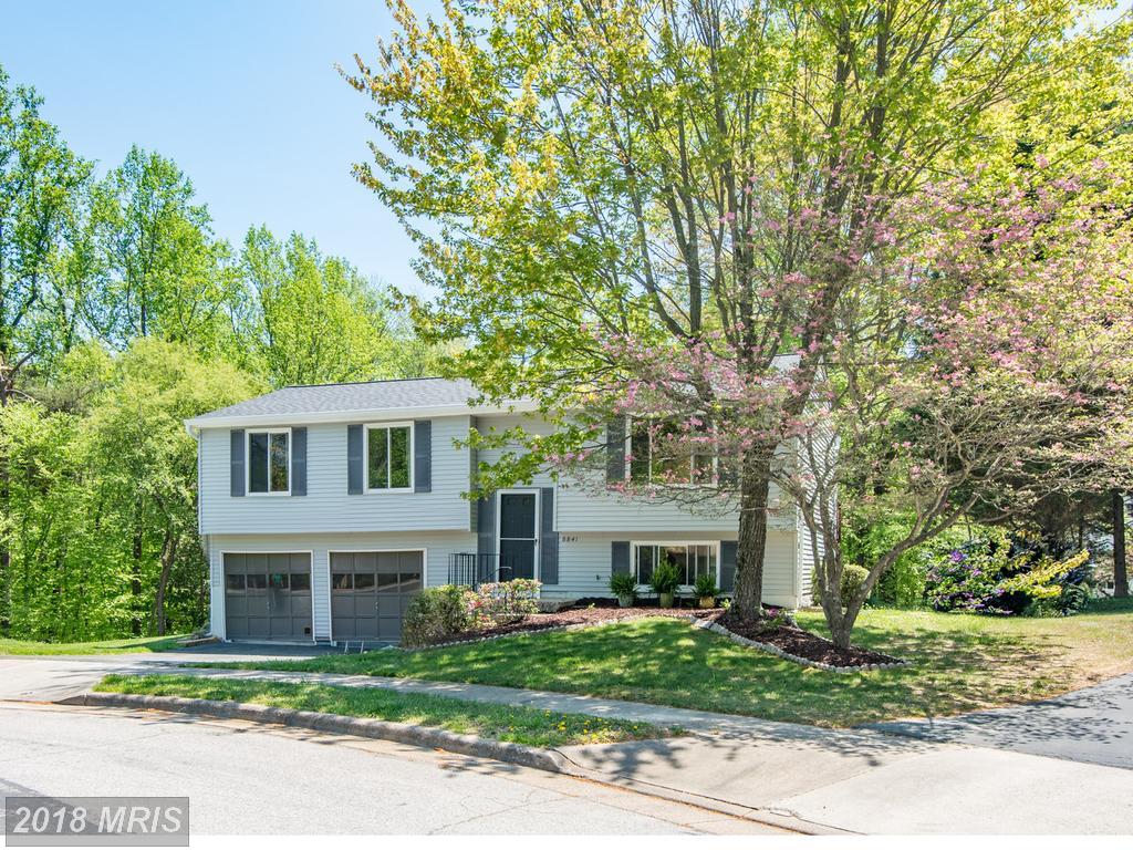8841 Woodlawn Way - Photo 1