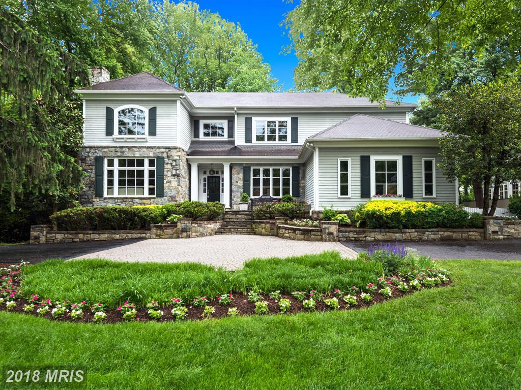 6721 Benjamin Street - Photo 1