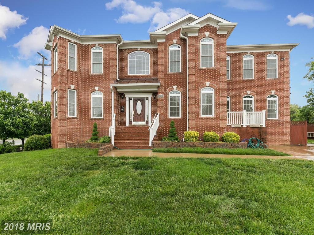 5901 Amherst Avenue - Photo 1