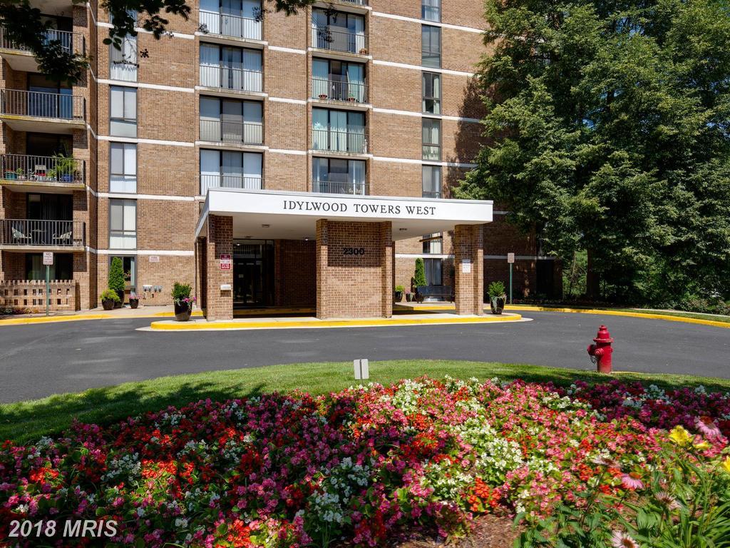 2300 Pimmit Drive - Photo 1