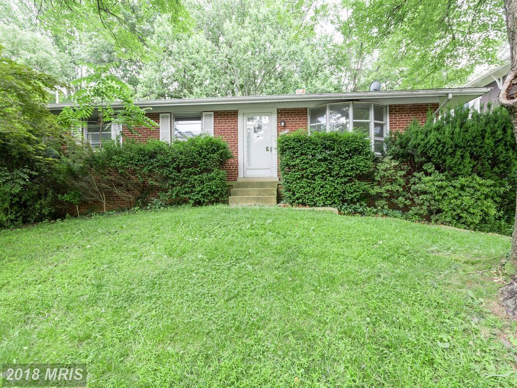 1107 Lakewood Drive - Photo 1