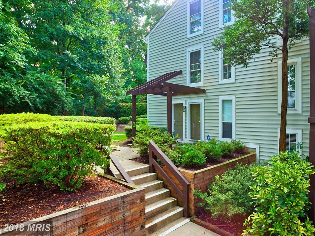 10198 Oakton Terrace Road - Photo 1