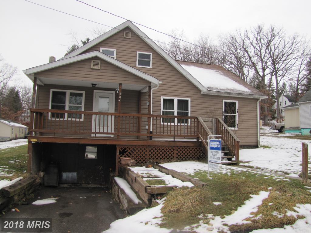 504 L Street - Photo 1