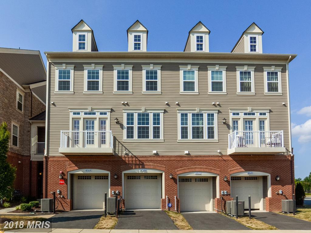 42618 Hardage Terrace - Photo 1