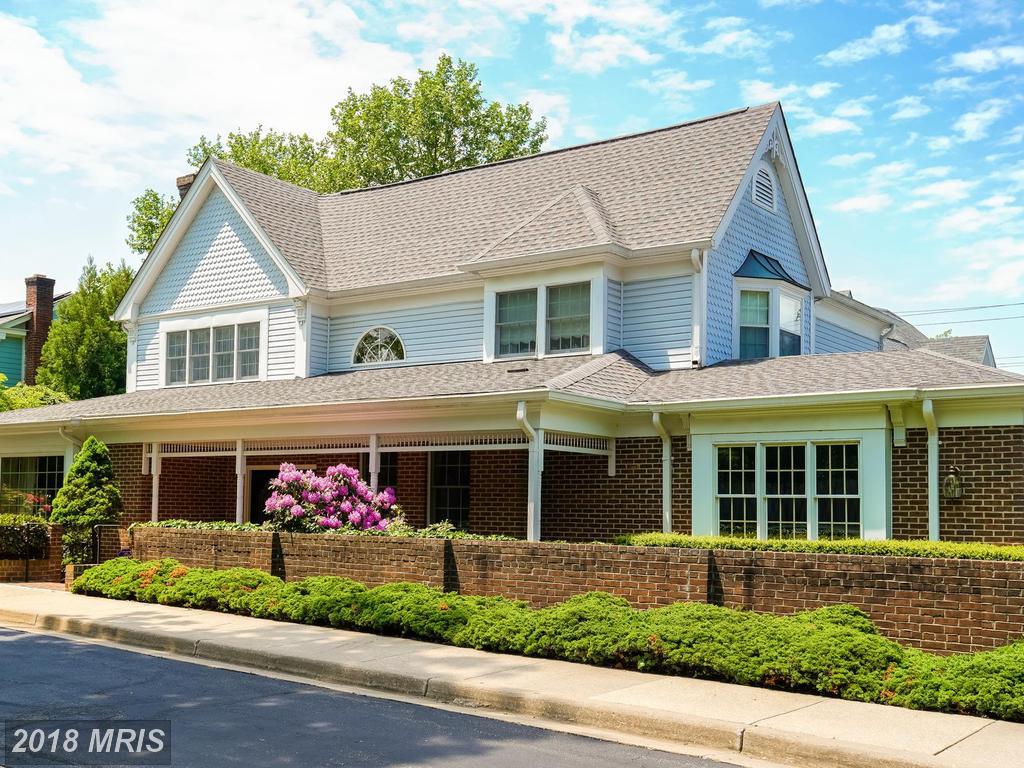 10027 Gable Manor Court - Photo 1