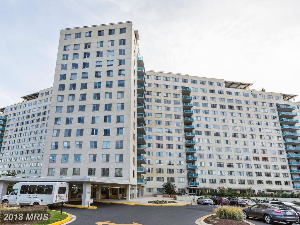 10500 Rockville Pike - Photo 1