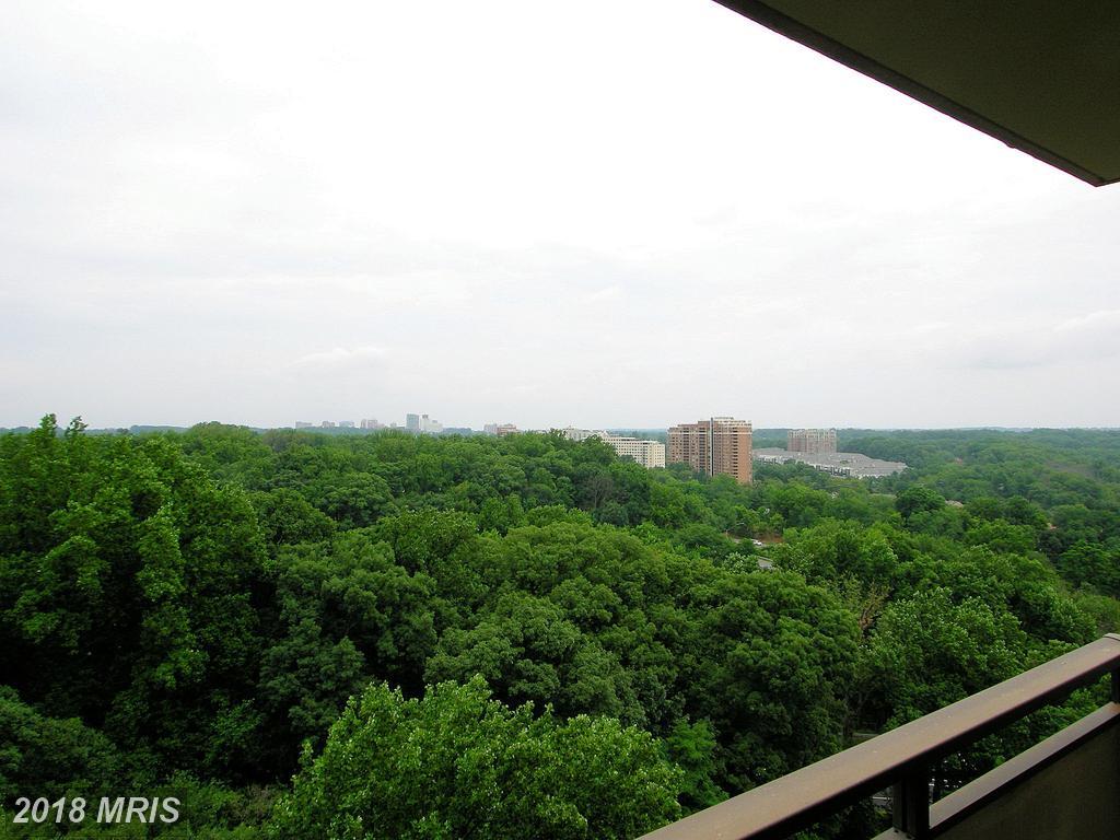 5225 Pooks Hill - Photo 1
