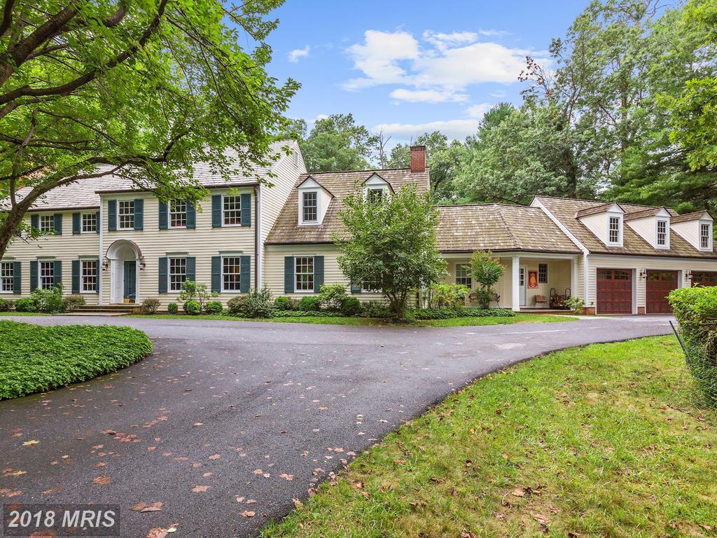 8612 Nutmeg Court - Photo 1