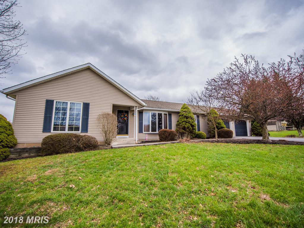 248 Finch Drive - Photo 1