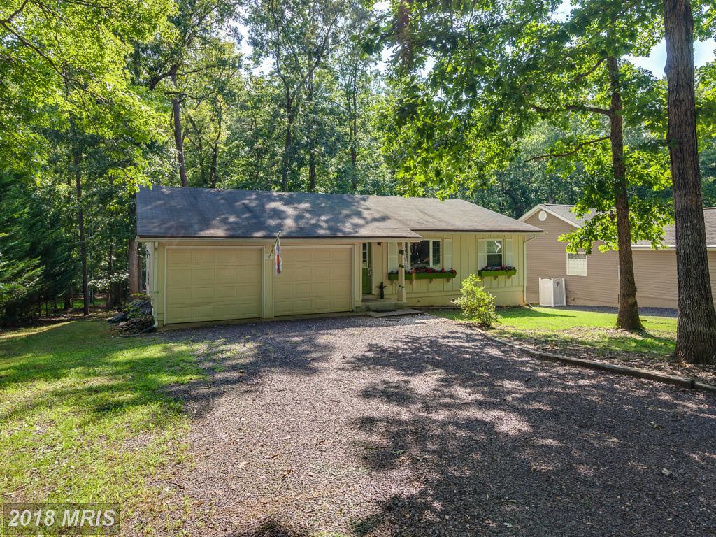 208 Creekside Drive - Photo 1