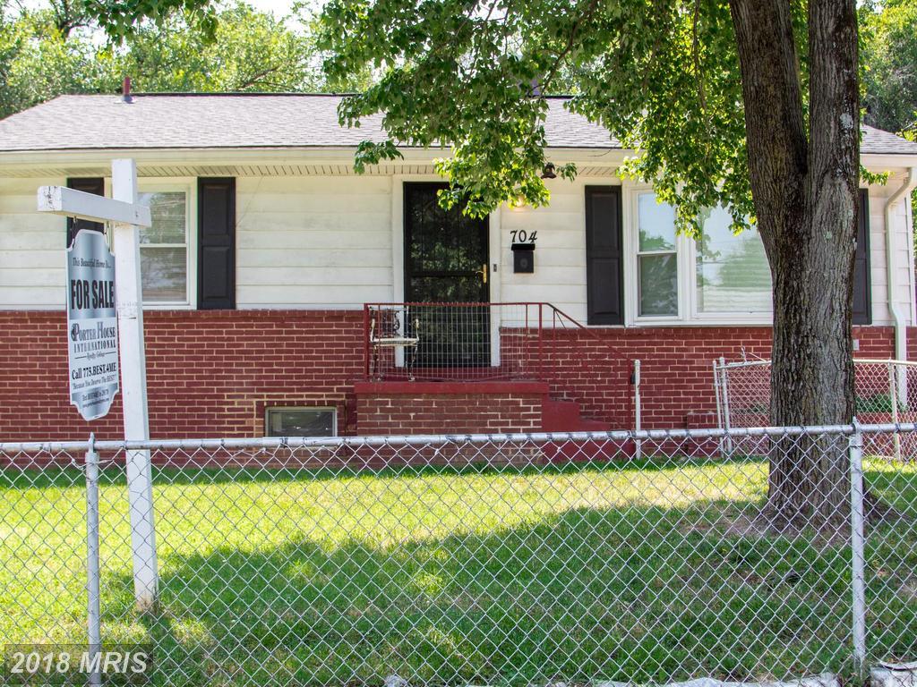 704 65TH Avenue - Photo 1