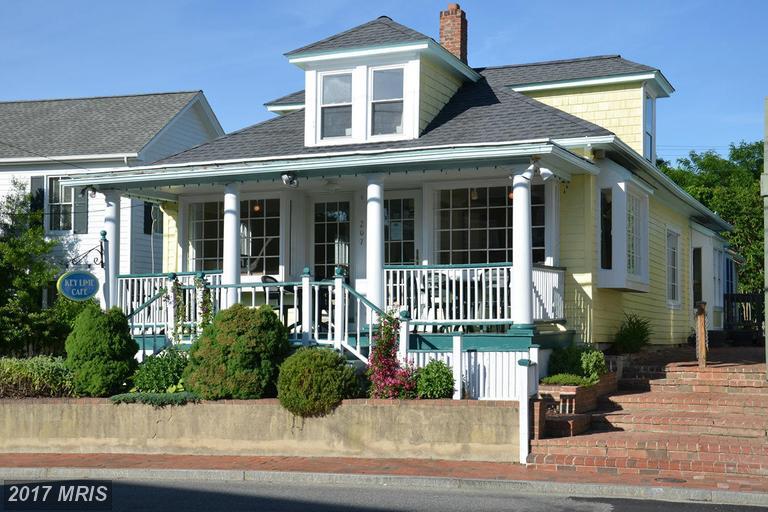 207 Talbot Street - Photo 1
