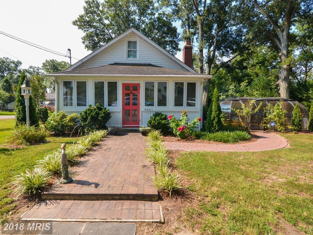 900 Elkins Street - Photo 1