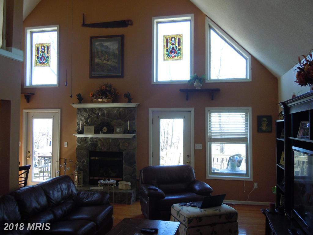 407 Windy Way - Photo 1