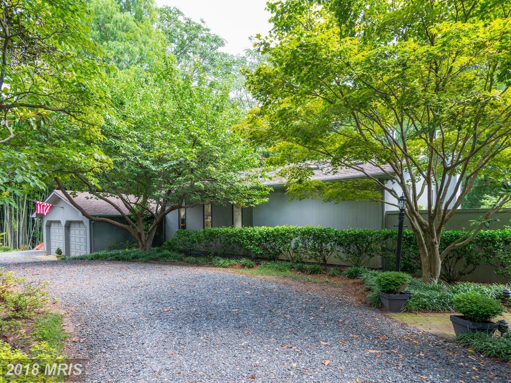 1745 Banbury Road - Photo 1