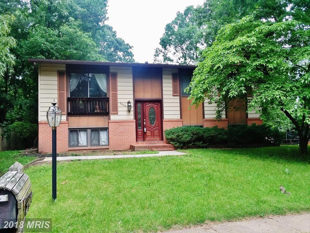 7904 Darien Drive - Photo 1