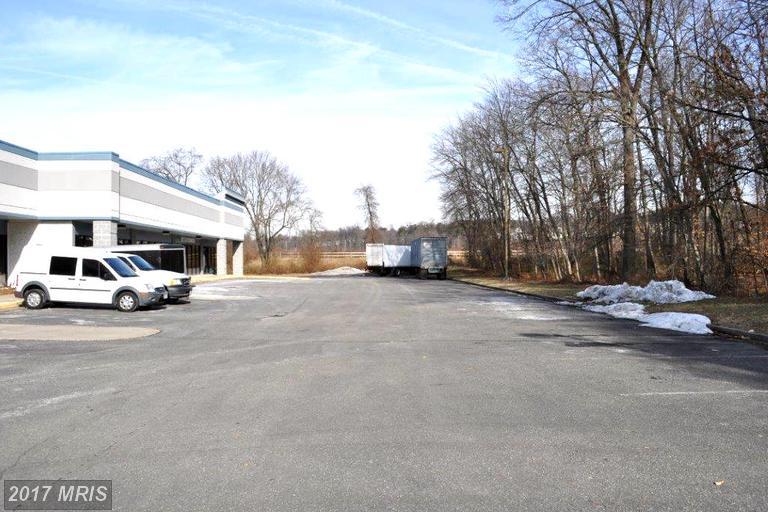 8550 Laurel Dale Drive - Photo 1