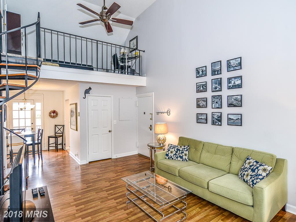 3027 Columbus Street - Photo 1