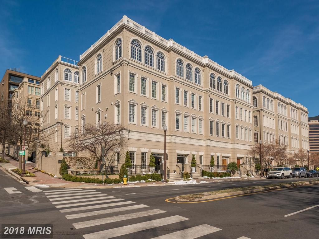 1400 Meade Street - Photo 1