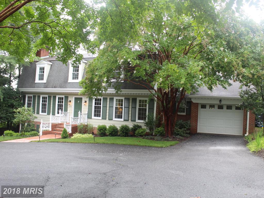 200 Quaker Lane - Photo 1
