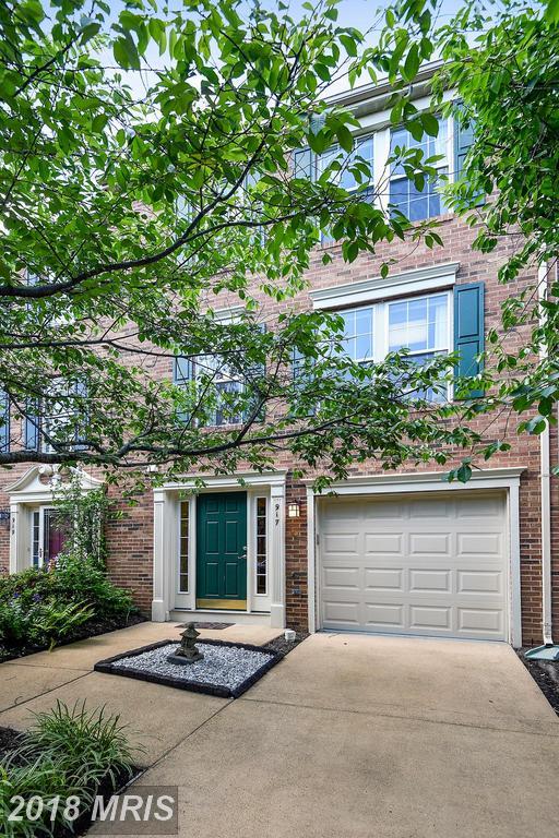 917 Rolfe Place - Photo 1