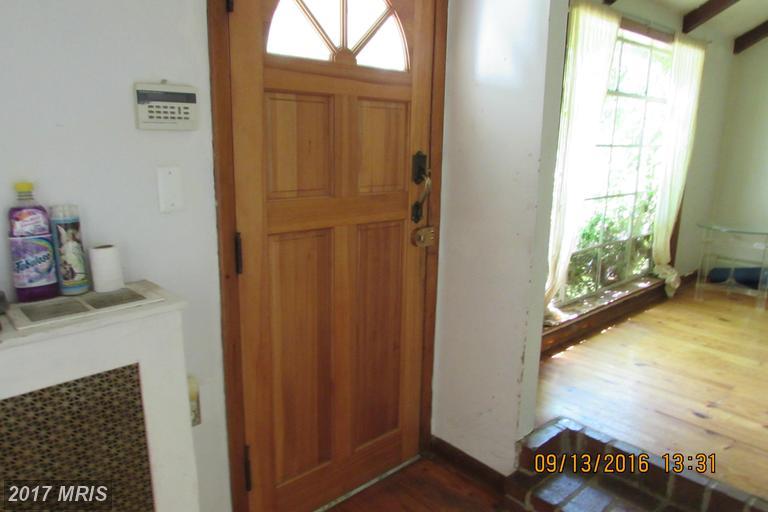 5718 Seymour Avenue - Photo 1