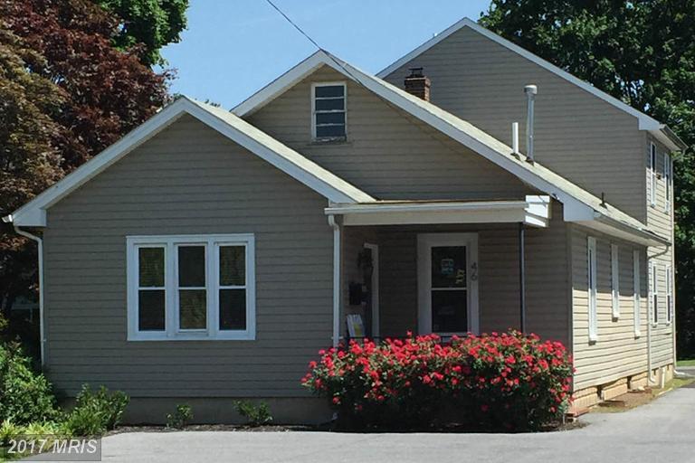 46 Westminster Pike - Photo 1