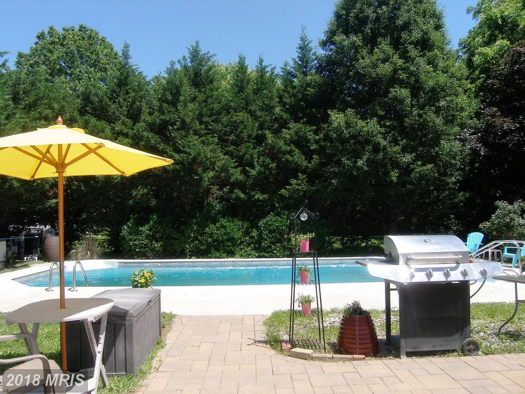 101-A Lincoln Avenue - Photo 1