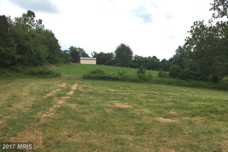 Middle Road - Photo 1