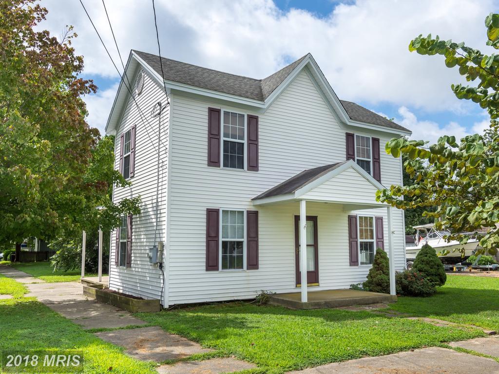 202 Railroad Avenue - Photo 1