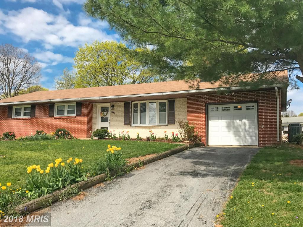 806 Franklin Avenue - Photo 1