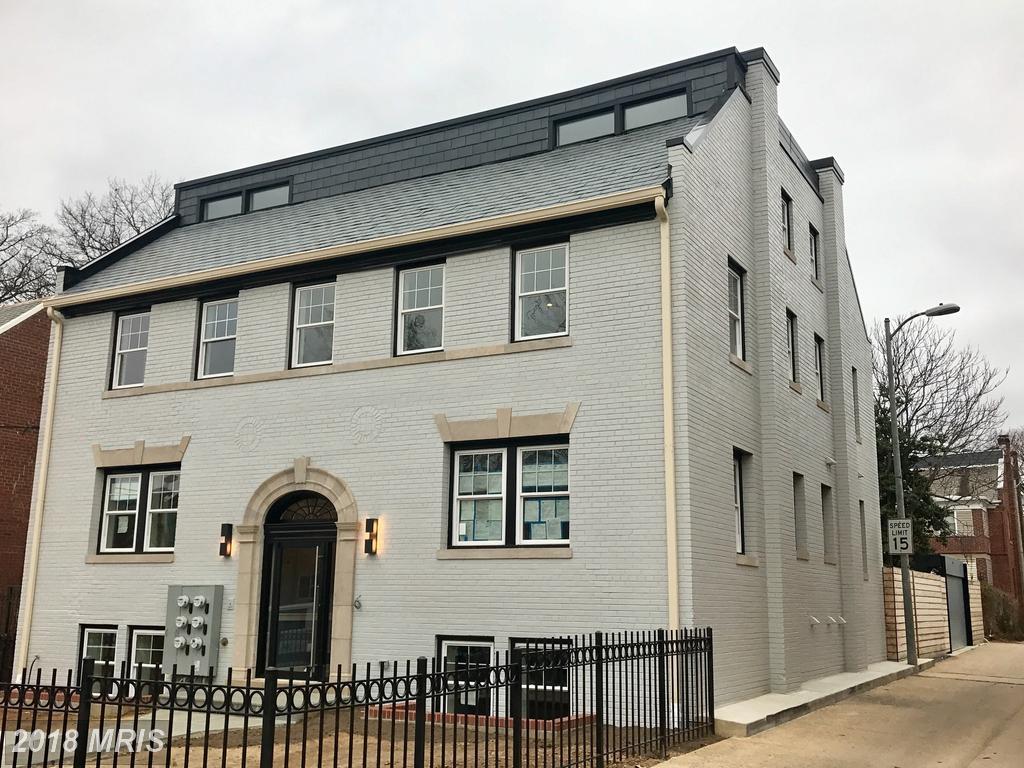 1244 Raum Street - Photo 1