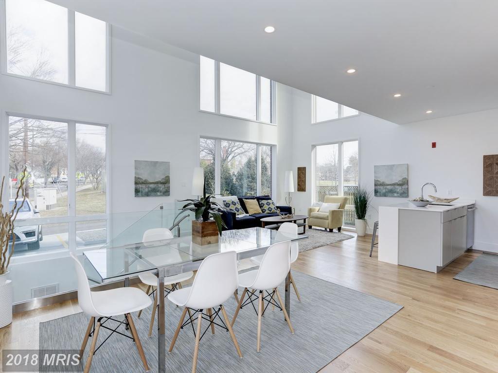4529 Macarthur Boulevard - Photo 1
