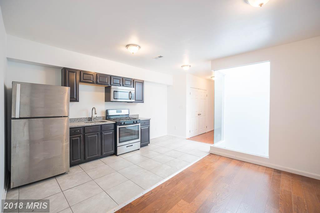 1646 F Street - Photo 1
