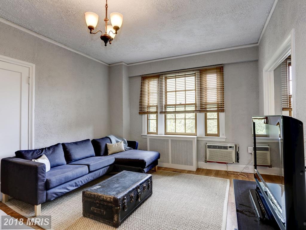 2032 Belmont Road - Photo 1