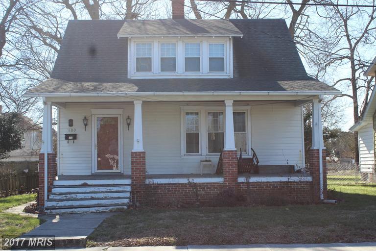 1100 Travers Street - Photo 1