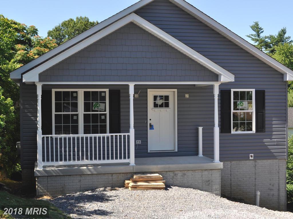 813 E Street - Photo 1