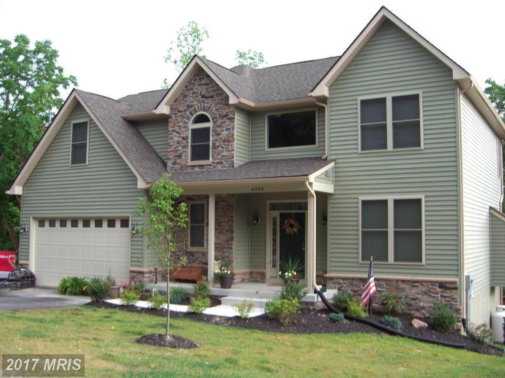 6724 Hemlock Point Road - Photo 1