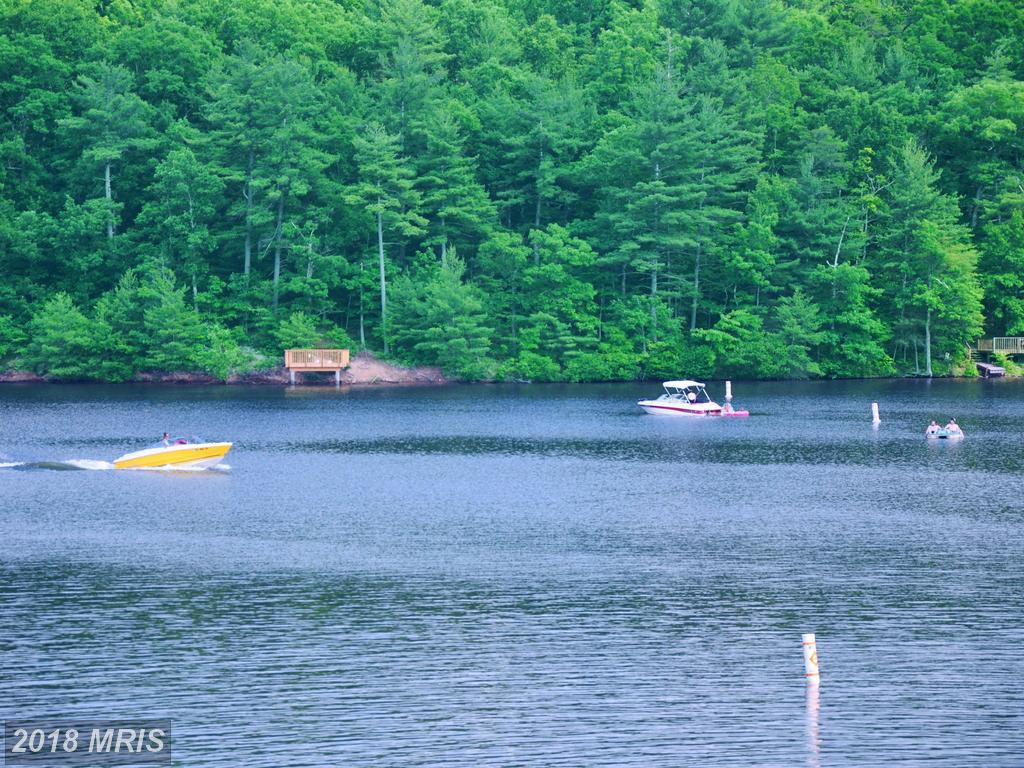 1255 Lakeview Drive - Photo 1