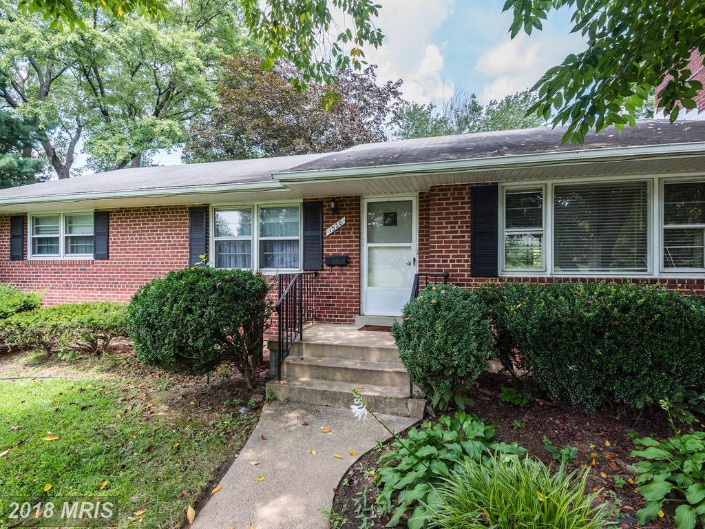1328 Mayflower Drive - Photo 1