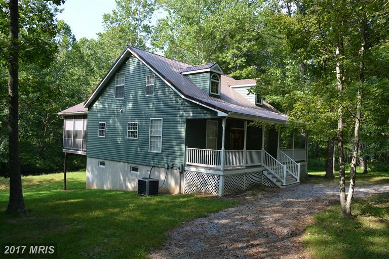 687 Warsaw Drive - Photo 1