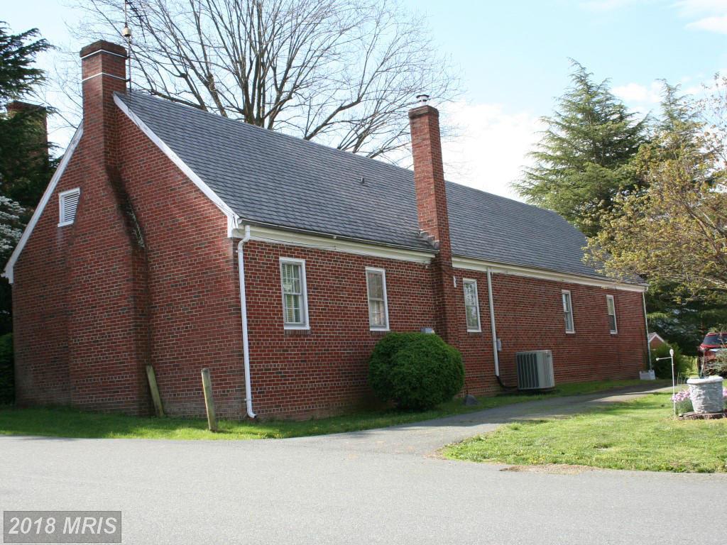 5 Court Square - Photo 1