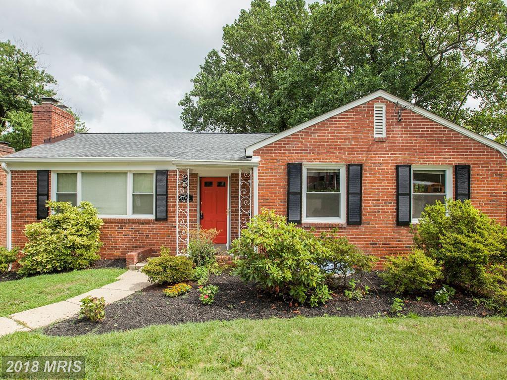 403 E Wayne Avenue - Photo 1