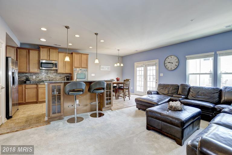 362 Urban Avenue - Photo 1
